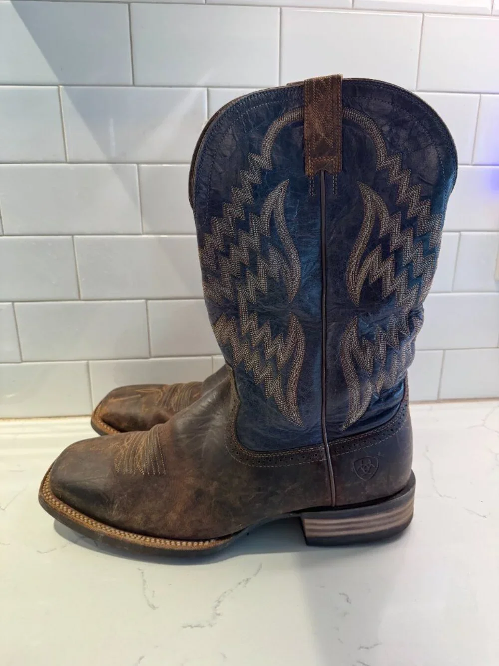Ariat Tycoon Western Boots Mens 12EE Extra Wide Square Toe Brown Dark Blue Leath
